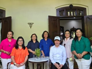 Perempuan Batak Riau Bertemu Presiden ke 7 Joko Widodo di Solo