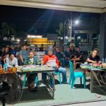 Dandim 0314/ Inhil Nobar dengan Masyarakat Sebagai Momentum  Kebersamaan antara TNI dan masyarakat.