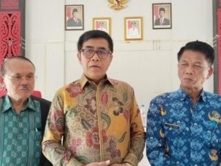 Nama Kolonel Maludin Simbolon Resmi Diabadikan Jadi Nama Ruas Jalan Utama di Samosir