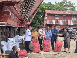 5 Ton Benih & 20 Ton Pupuk Tiba di Samosir ! Sorta Ertaty Dorong Petani Jangan Tergantung Bantuan