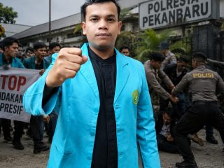 Sekretaris Jenderal  BEM STAI AL-AZHAR Pekanbaru  Mengutuk  Keras Dugaan  Tindakan  Represif Oknum  Polisi Polresta Pekanbaru Terhadap Mahasiswa