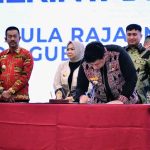 Tandatangani Komitmen Bersama KPK, Bupati Samosir Tegaskan Dukungan Pencegahan Korupsi Secara Komprehensif