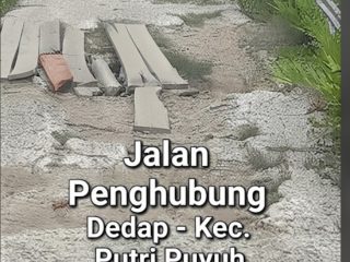 Jalan Penghubung Desa Dedap–Kecamatan Tasik Putri Puyu Rusak Parah, Warga Harap Segera Diperbaiki
